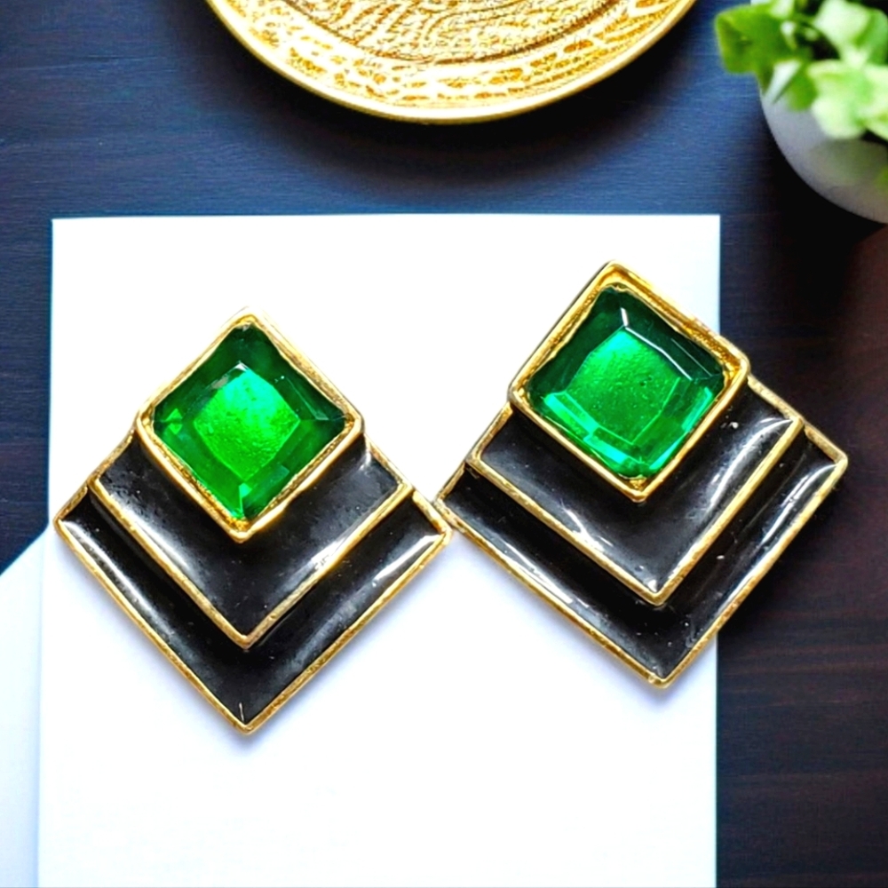 ALEXIS KIRK Vintage 80's Deco Emerald Crystal Black Enamel Clip-on Earrings